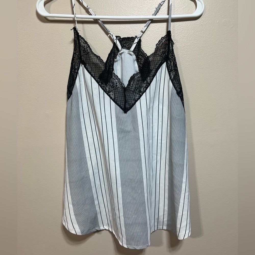Black and white striped tank top size L
